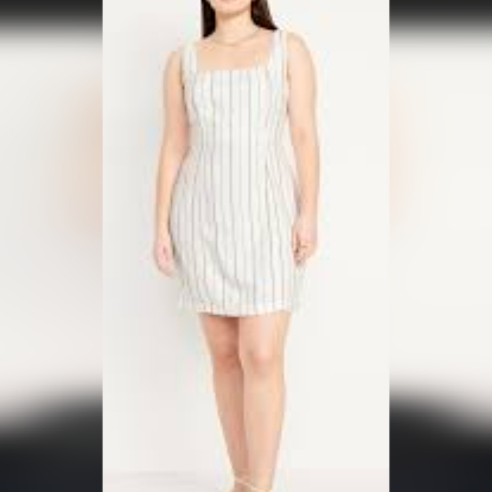Old Navy Textured Cream and Black Fabric